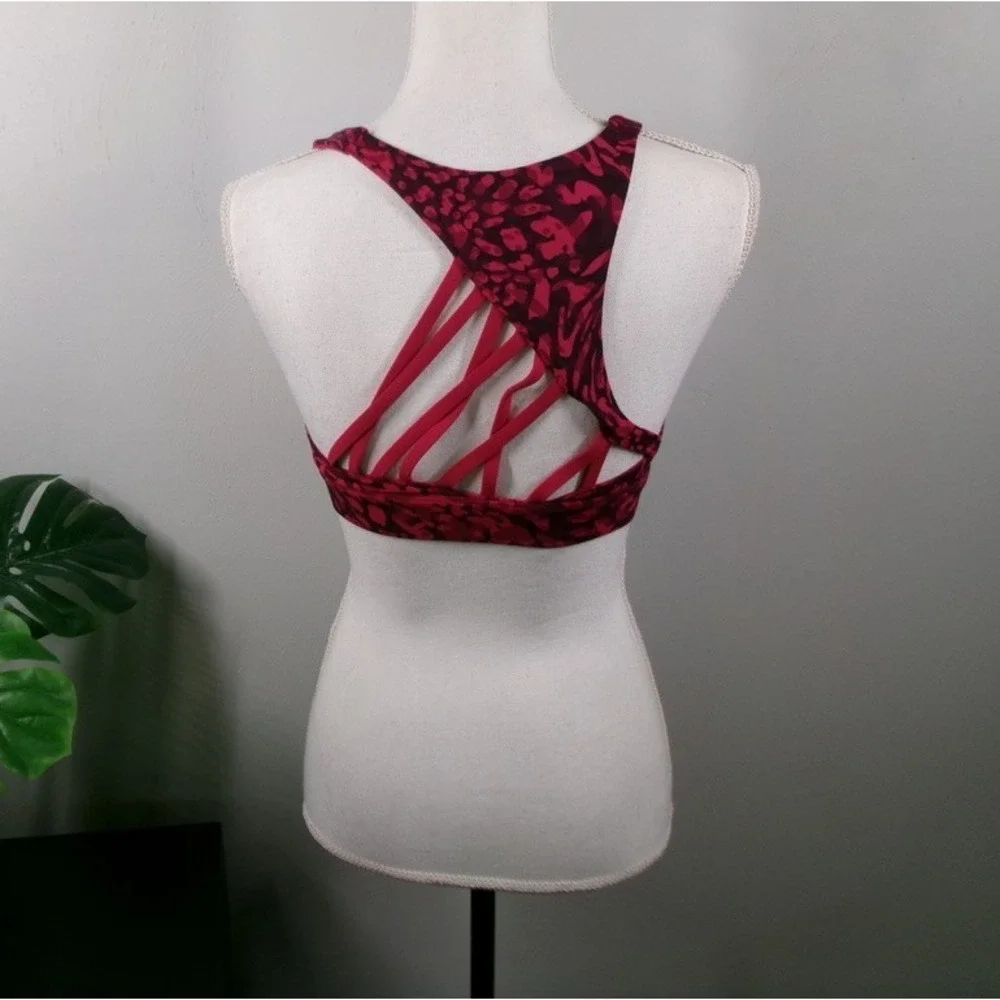 PELOTON Sports Bra Womens Size XS Cadent‎ Strappy Crimson Pattern w/ Padding